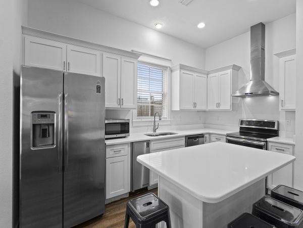 Miramar Vacation Home Sleeps 27 Guests