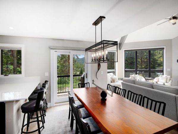 Short Walk to Chair Lift Five bedroom Vail
