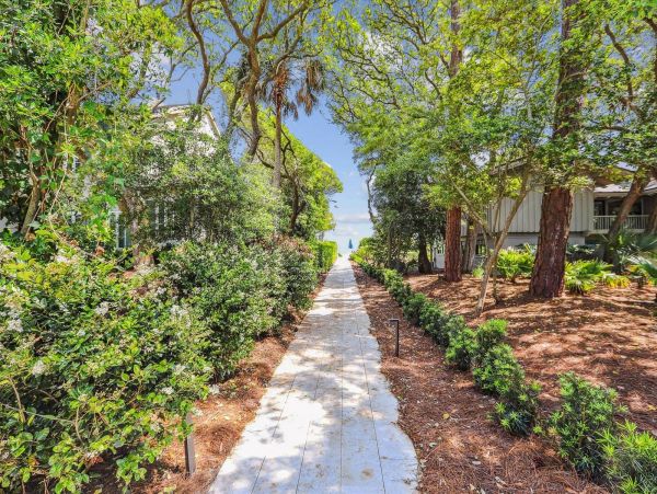 Daufuskie Island Vacation Home Six Bedroom Steps to Beach