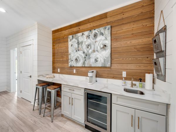 Posh Seven Bedroom Vacation Rental Home in Destin