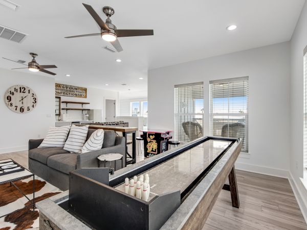 Posh Seven Bedroom Vacation Rental Home in Destin