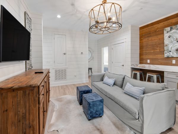 Posh Seven Bedroom Vacation Rental Home in Destin