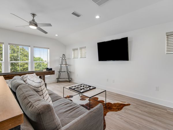 Posh Seven Bedroom Vacation Rental Home in Destin