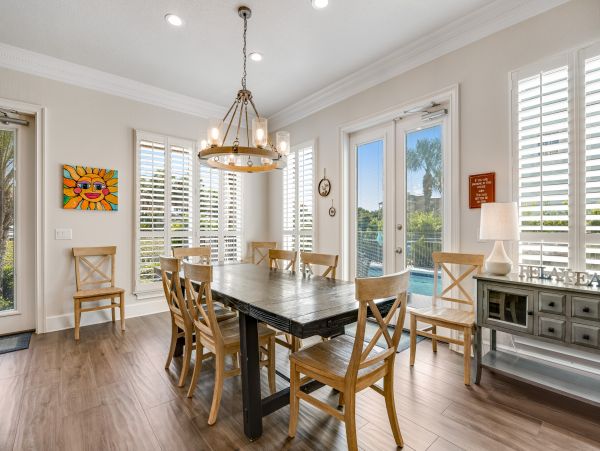 Destin Wonderful Home with 5 Bedrooms and Pool