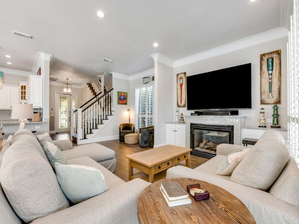 Destin Wonderful Home with 5 Bedrooms and Pool