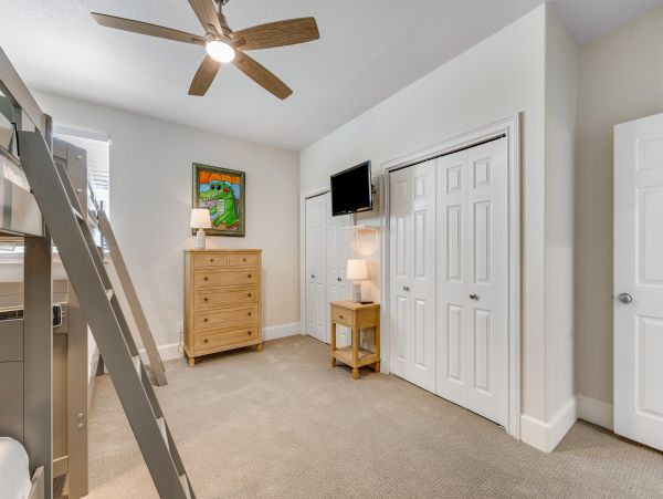 Destin Wonderful Home with 5 Bedrooms and Pool
