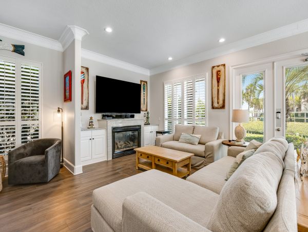 Destin Wonderful Home with 5 Bedrooms and Pool