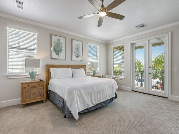 Destin Wonderful Home with 5 Bedrooms and Pool