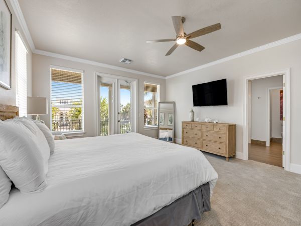Destin Wonderful Home with 5 Bedrooms and Pool