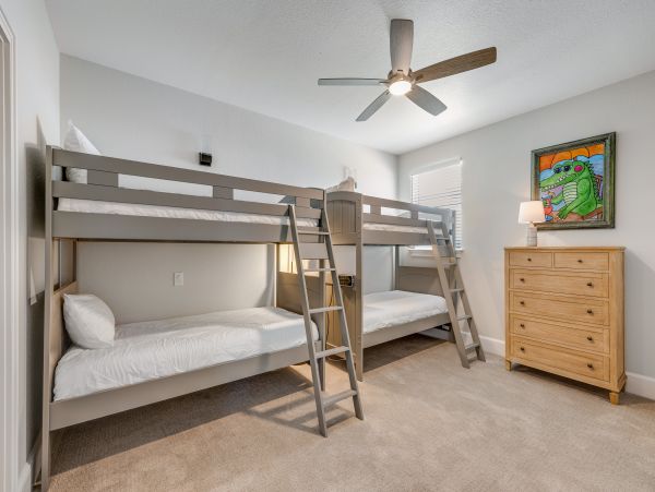 Destin Wonderful Home with 5 Bedrooms and Pool