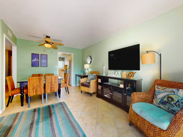 3 Bedroom Condo in Destin with water views