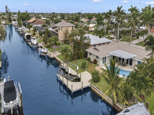 Cape Coral Home 1073595