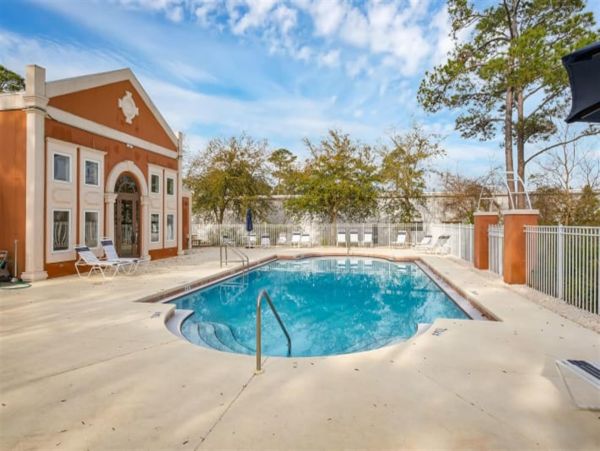 Miramar Vacation Home Seven Bedroom Walk to Beach