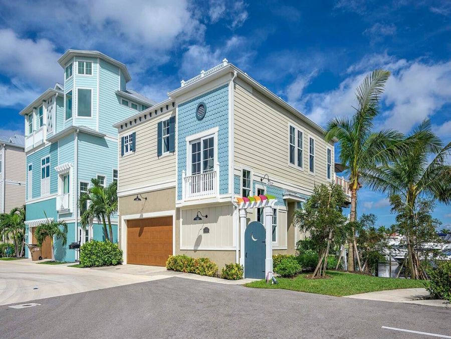Unique Vacation Rental with Harbor Views in Cape Coral
