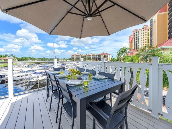 Unique Vacation Rental with Harbor Views in Cape Coral