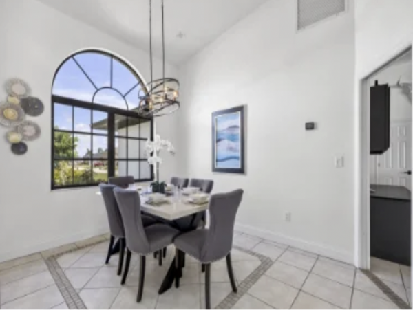 Cape Coral Lovely Vacation Home Away From Home