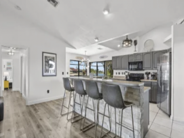 Cape Coral Lovely Vacation Home Away From Home