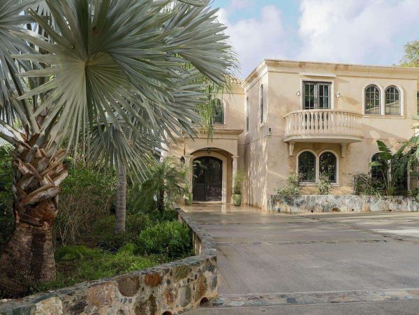 Luxury Five Bedroom Oceanfront Vacation Rental in St. John