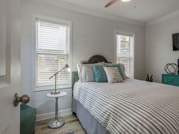 Charming Indian Rocks Beach Home with 5 Bedrooms