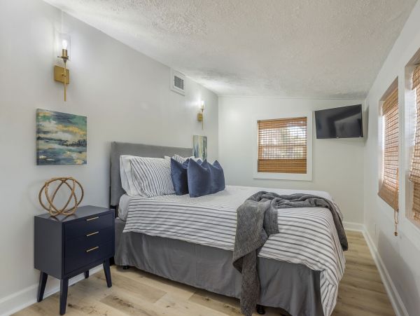 Charming Indian Rocks Beach Home with 5 Bedrooms
