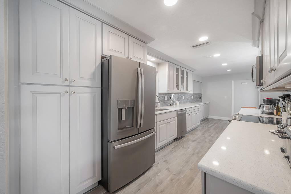 Modern Largo Vacation Rental with 4 Bedrooms