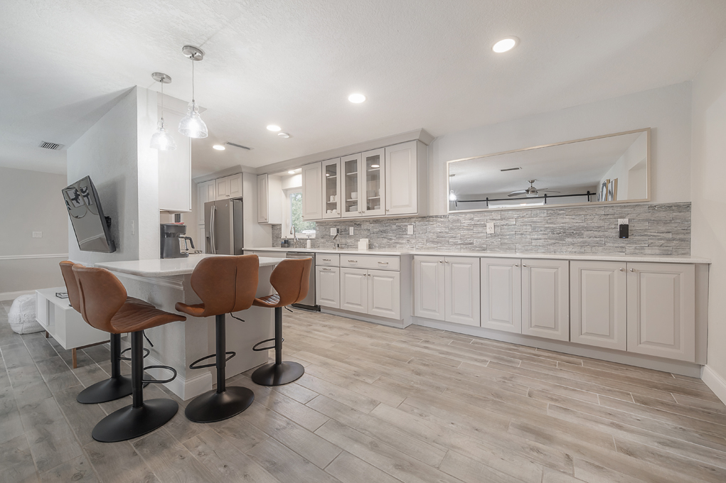 Modern Largo Vacation Rental with 4 Bedrooms
