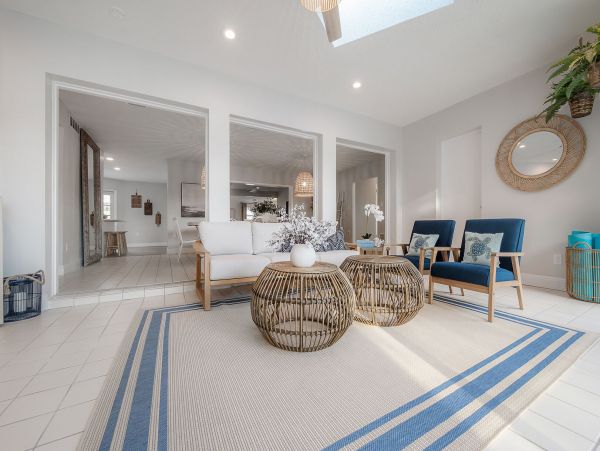 Luxury Four Bedroom Vacation Rental in Largo
