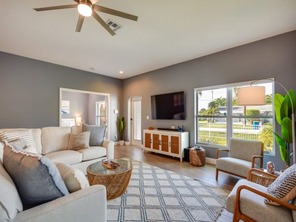 Jensen Beach 3 Bedroom Vacation Home with Pool