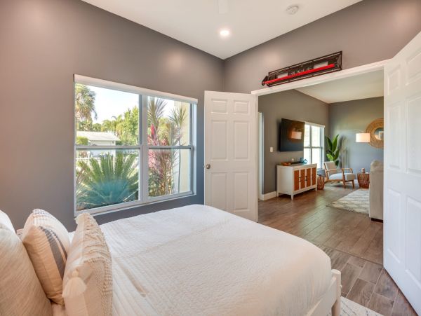Jensen Beach 3 Bedroom Vacation Home with Pool
