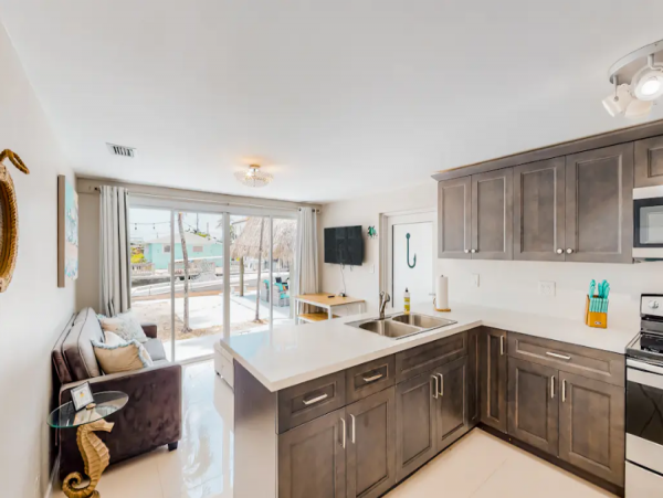 Key Largo Home with 2 Bedroom & Canal View