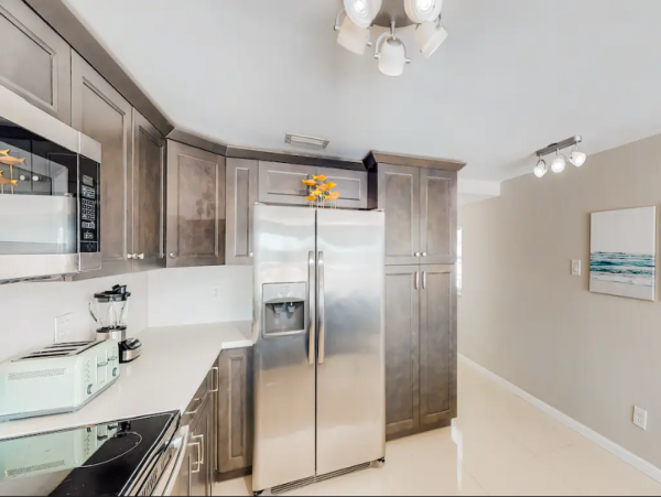 Key Largo Home with 2 Bedroom & Canal View