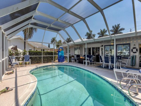Punta Gorda Vacation Pool Home Three Bedroom