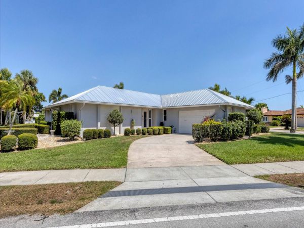 Punta Gorda Vacation Pool Home Three Bedroom
