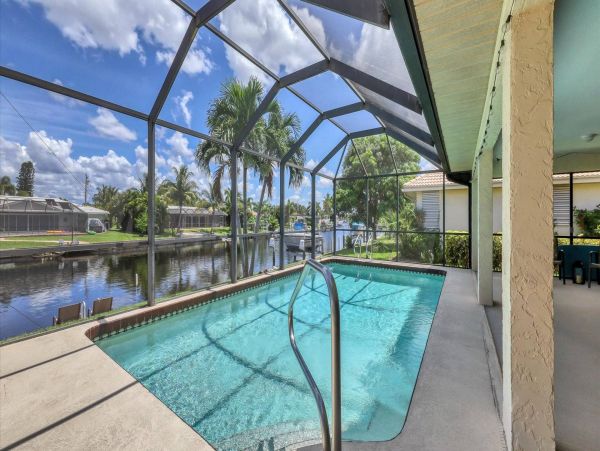 Charming Vacation Home with Private Pool in Punta Gorda