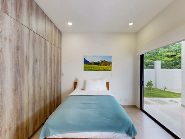 Flamingo Beach Luxury home with Four Bedroom