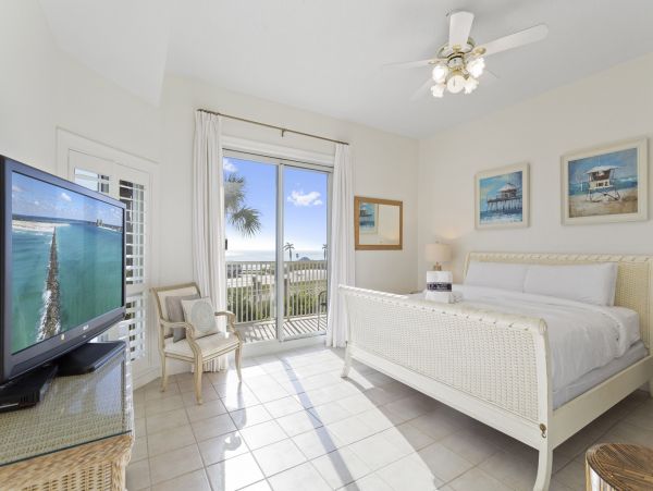 Miramar Vacation Condo Three Bedroom Gulf Views