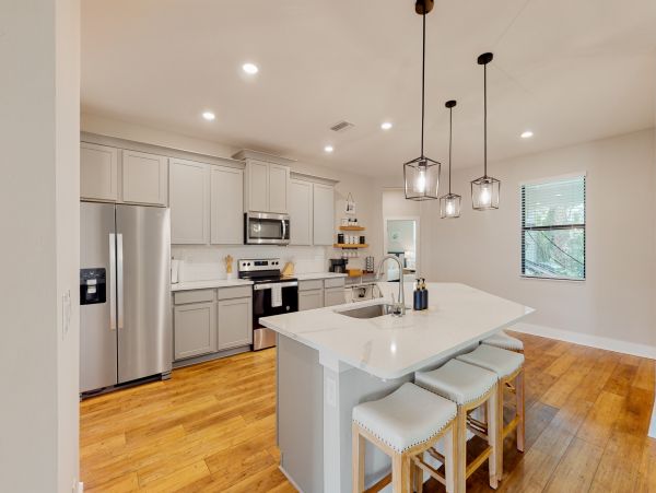 Cape Coral Vacation Home Four Bedroom