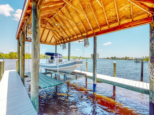 River View Vacation Rental with 5 Bedroom in Fort Meyers