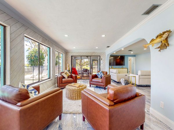 River View Vacation Rental with 5 Bedroom in Fort Meyers