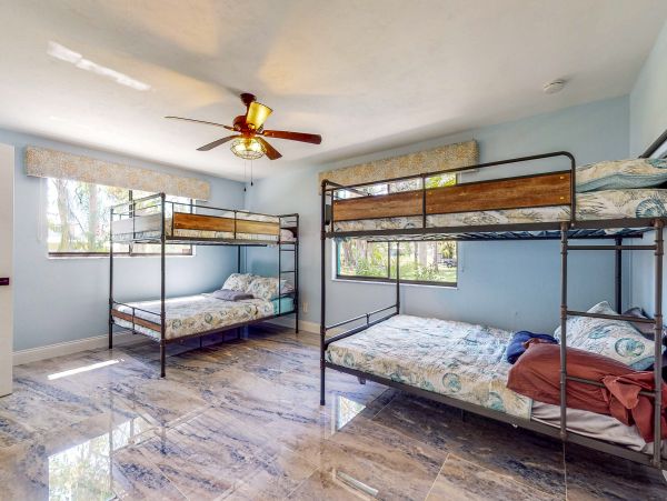 River View Vacation Rental with 5 Bedroom in Fort Meyers