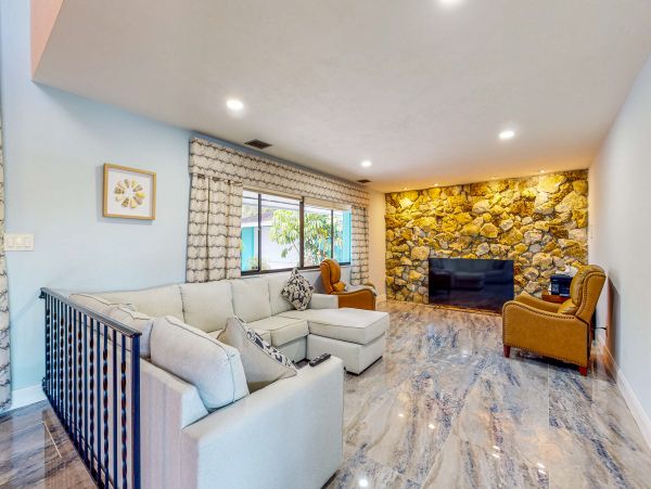 River View Vacation Rental with 5 Bedroom in Fort Meyers
