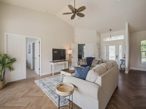 Sarasota Vacation Home Three Bedroom