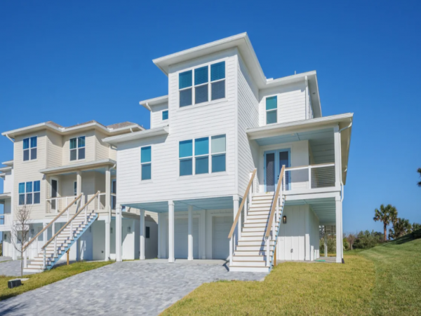 Beachfront Vacation Rental with 6 Bedrooms in Palm Coast