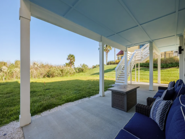 Beachfront Vacation Rental with 6 Bedrooms in Palm Coast