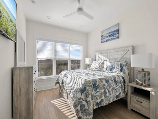 Beachfront Vacation Rental with 6 Bedrooms in Palm Coast