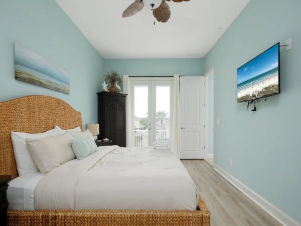 Oceanfront Eight Bedroom Rental Home in Palm Coast