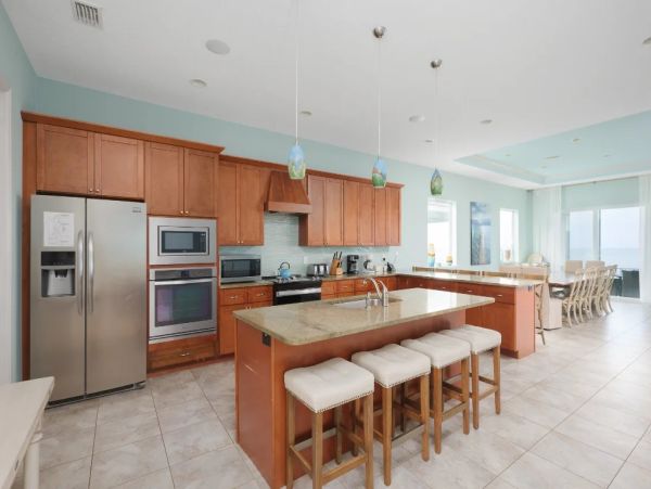 Oceanfront Eight Bedroom Rental Home in Palm Coast