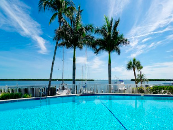 Beautiful Two Bedroom Bayfront Condo