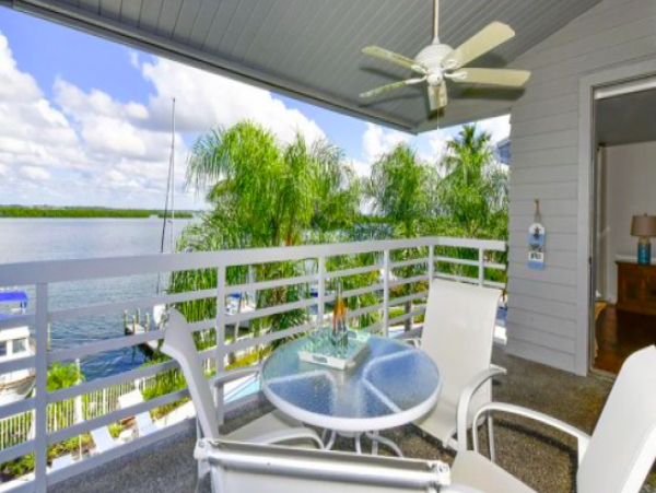 Longboat Key Two Bedroom Condo Direct Bayfront Sleeps 6