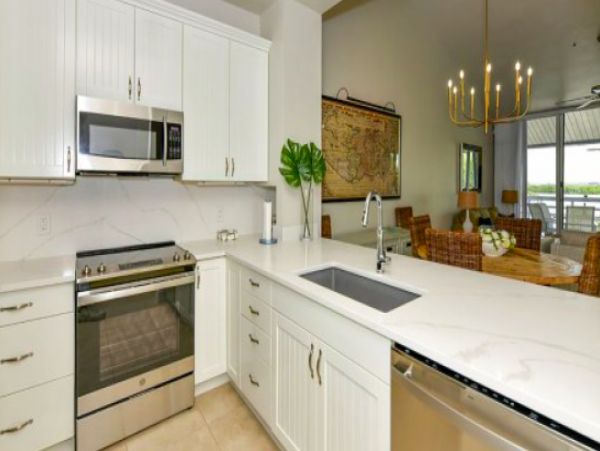 Longboat Key Two Bedroom Condo Direct Bayfront Sleeps 6
